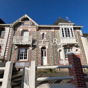 LE-POULIGUEN-APPARTEMENT-REF-1934-façade-1